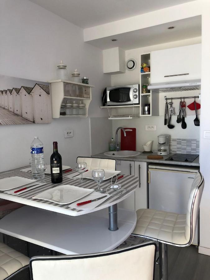 Charmant Studio A Cros De Cagnes Exteriér fotografie